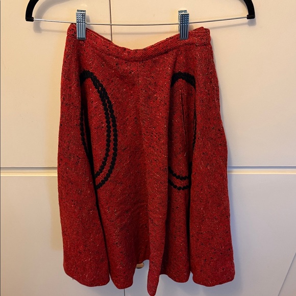 Vintage 1950 Tweed Circle Skirt with Black Detailing - Picture 3 of 6